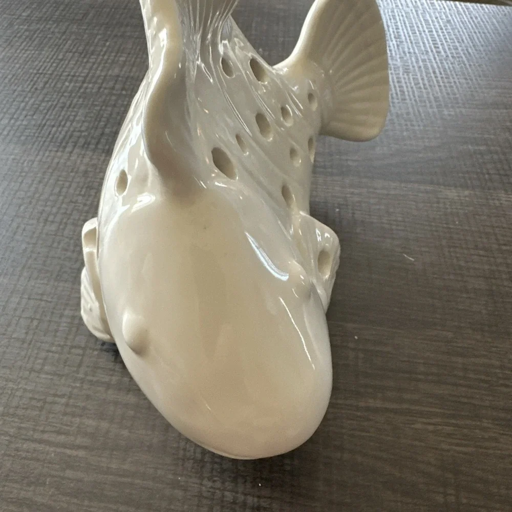 Fish White Matte Bisque Ceramic Sachet Holder Decor